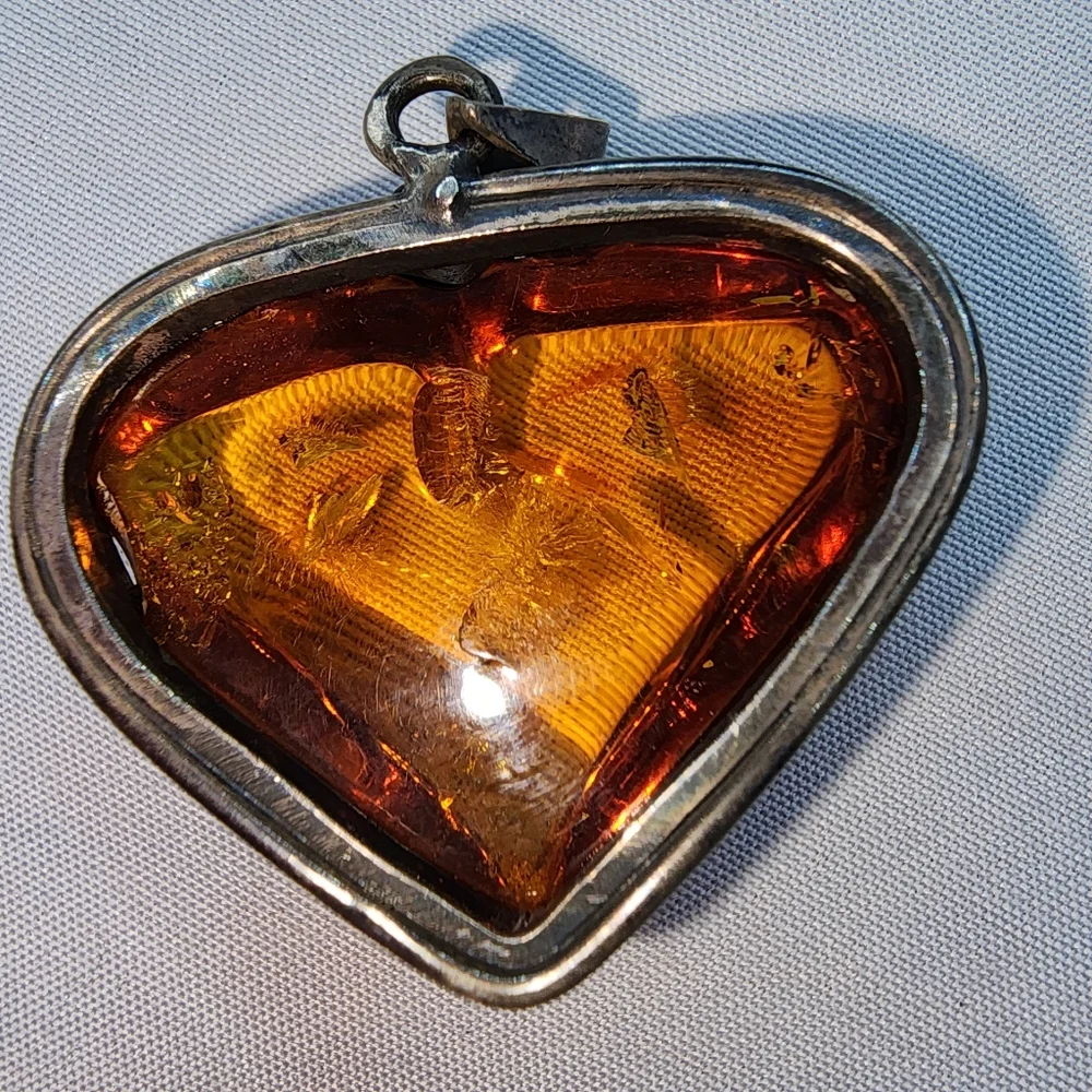 Vintage Sterling Silver Amber Heart Pendant